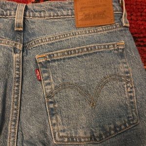 Levi’s Wedgie Jeans